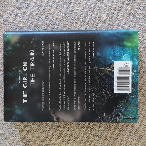 Book Bundle - Picture 4 of 4